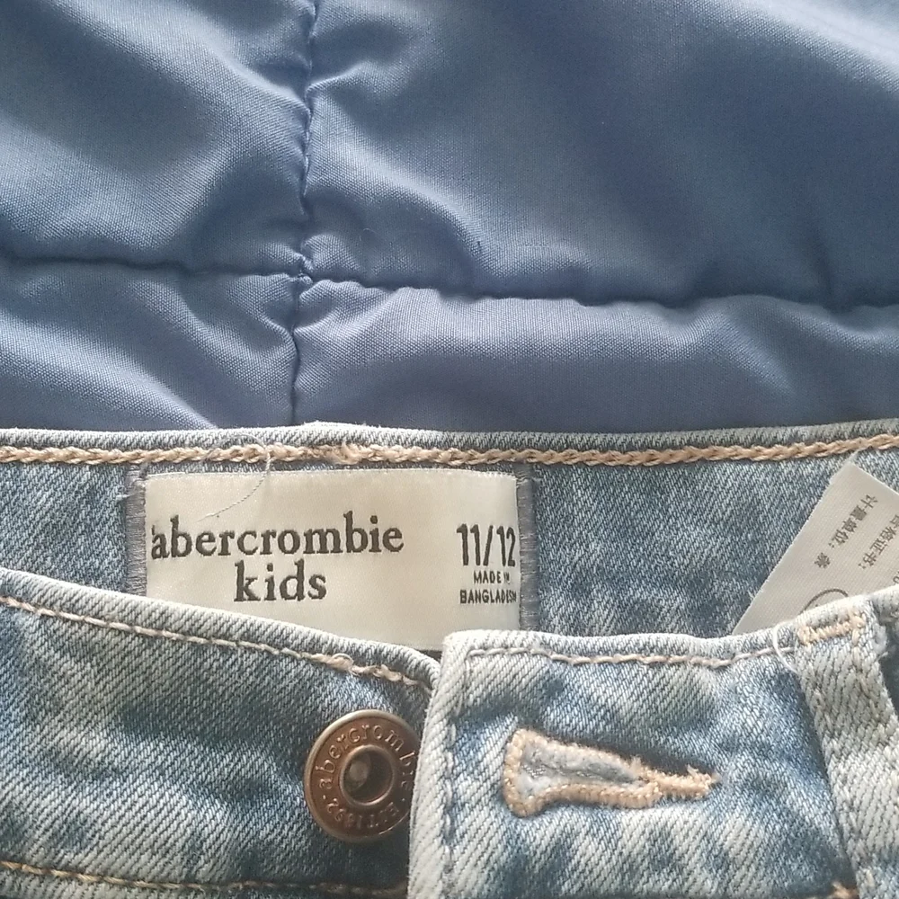 Abercrombie Kids jean shorts - Picture 2 of 3